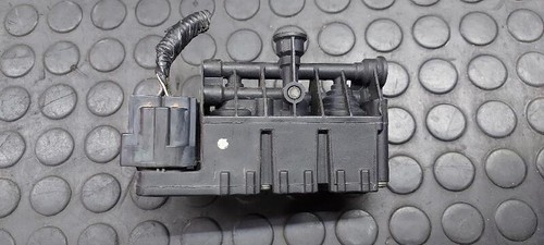 Rvh000055 air valve - valve, rover